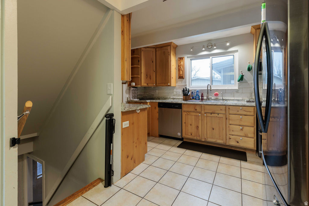 614 W 5TH AVE Midvale, UT 84047