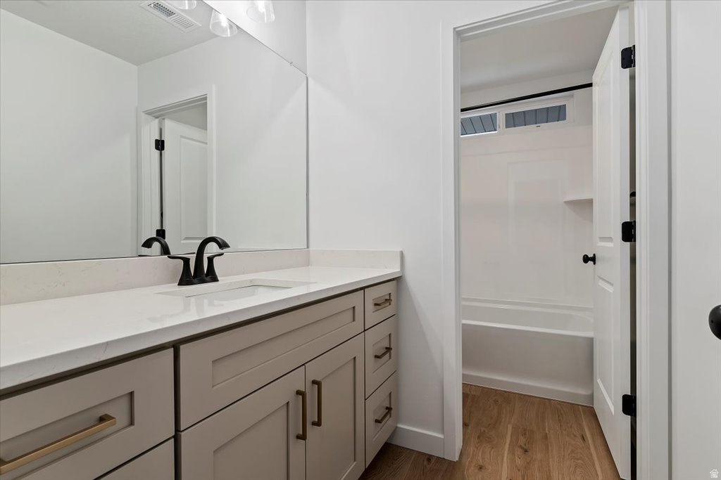 1526 E LIVI LN #9 Saratoga Springs, UT 84043