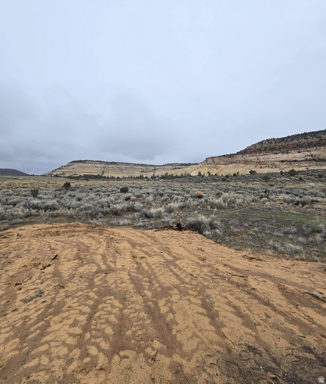 1049 N HIGHWAY 12 Boulder, UT 84716