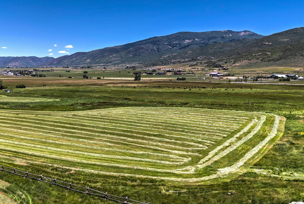 240 W SIMPSON LN Kamas, UT 84036