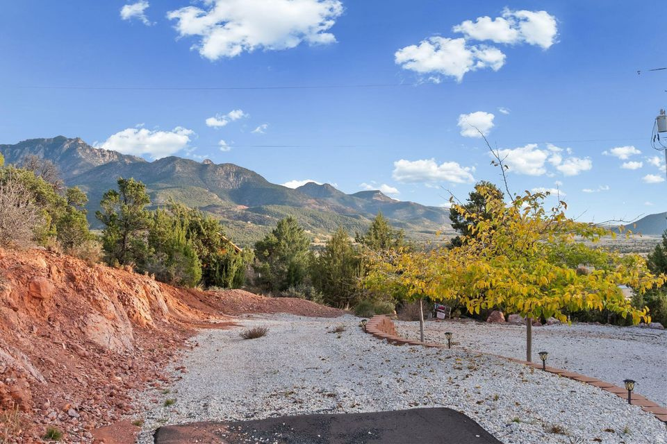 328 E HILLCREST CIR Central, UT 84722