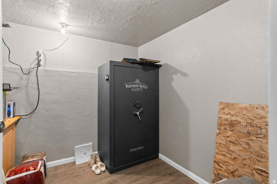 328 E HILLCREST CIR Central, UT 84722