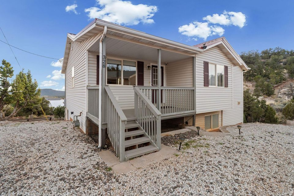 328 E HILLCREST CIR Central, UT 84722