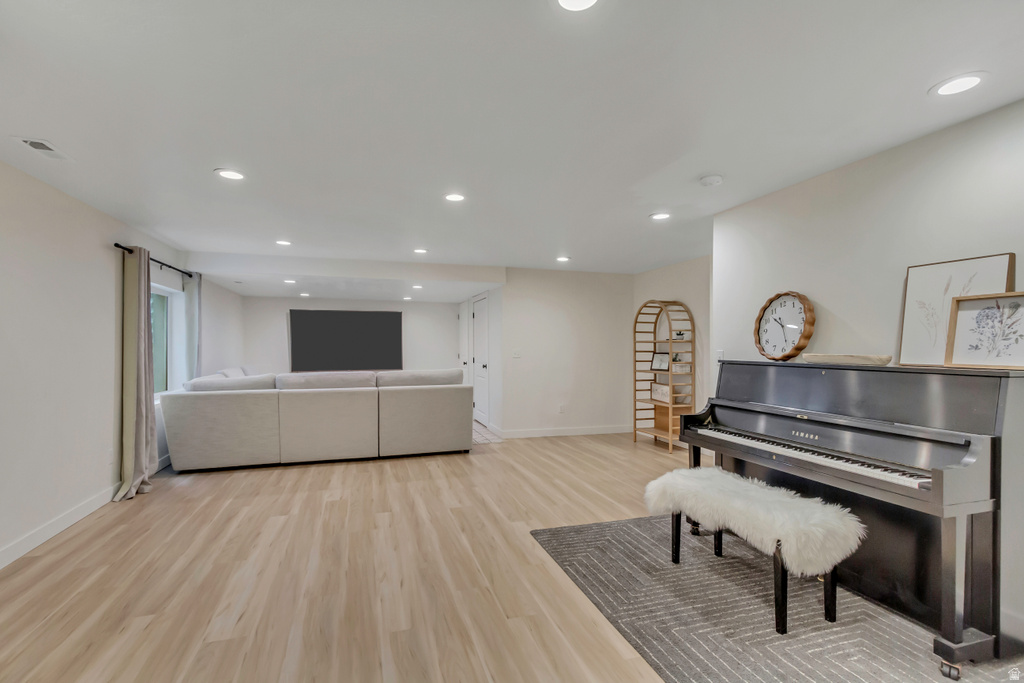 867 N 2125 W Layton, UT 84041