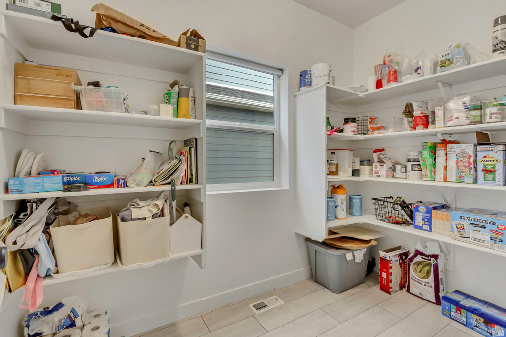 867 N 2125 W Layton, UT 84041