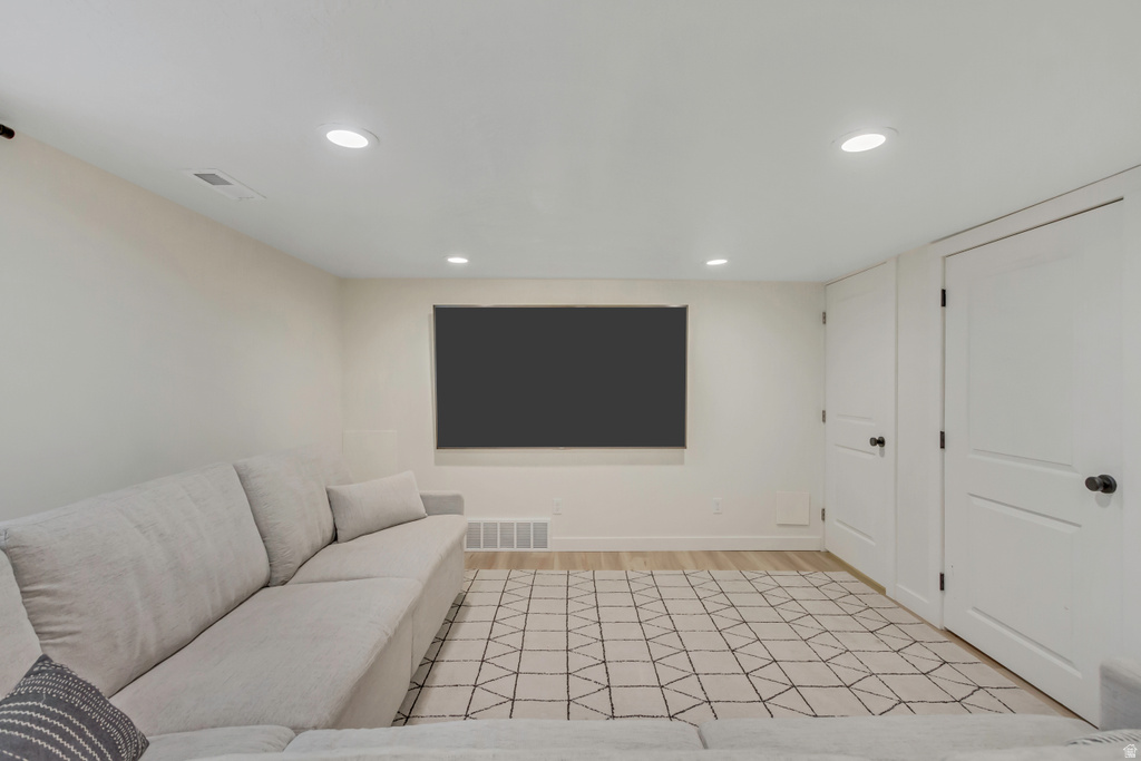 867 N 2125 W Layton, UT 84041