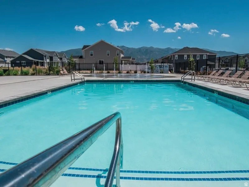 867 N 2125 W Layton, UT 84041