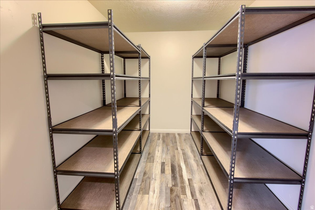 1581 WYNGATE PARK DR South Jordan, UT 84095