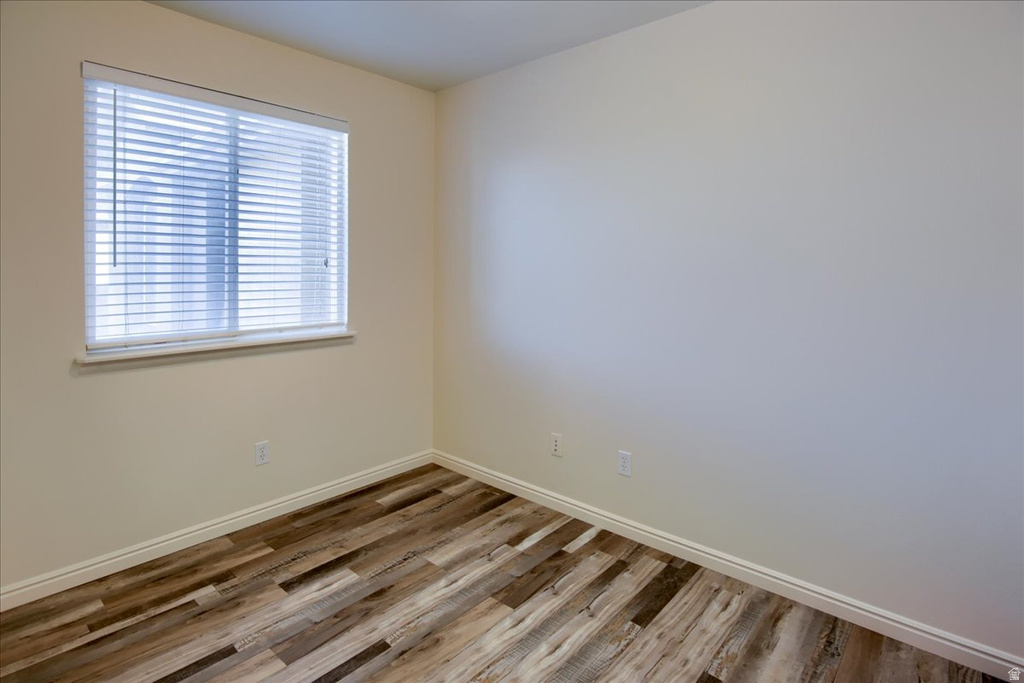 1581 WYNGATE PARK DR South Jordan, UT 84095