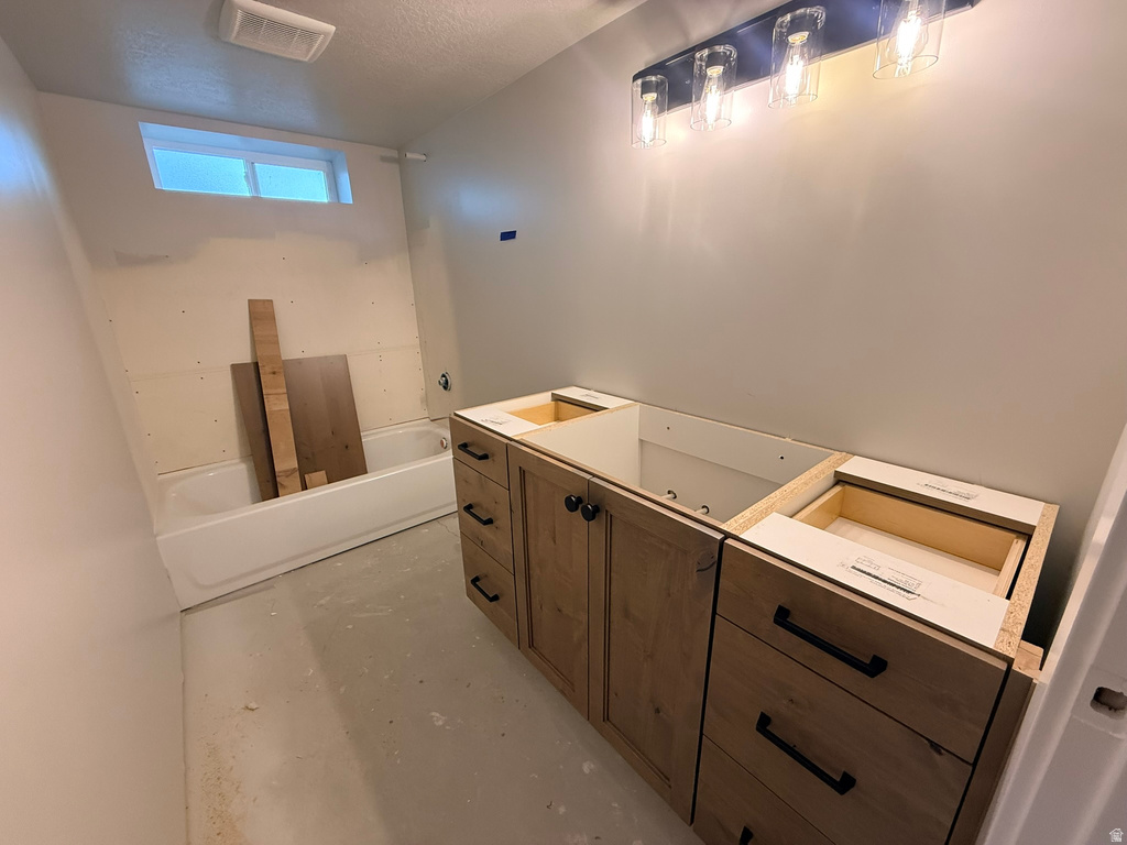 2452 W 3000 N Farr West, UT 84404