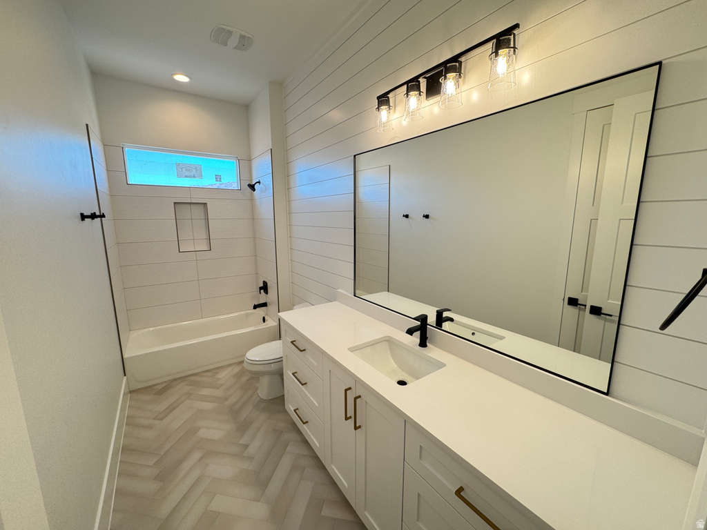 5338 W 2040 S Hurricane, UT 84737