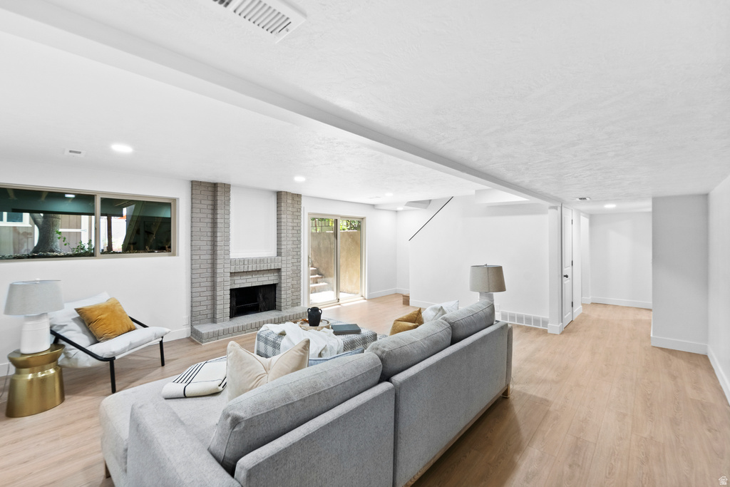 1644 E PEBBLE BEACH CIR Sandy, UT 84092