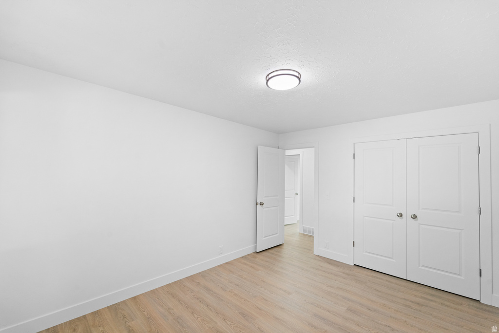 1644 E PEBBLE BEACH CIR Sandy, UT 84092