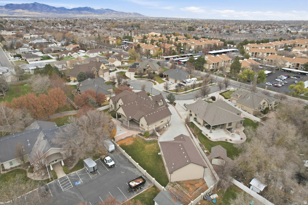 1753 W RYLIE ANN CIR South Jordan, UT 84095