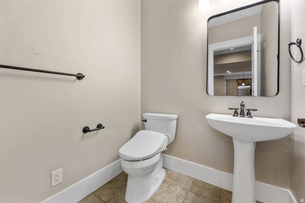 1753 W RYLIE ANN CIR South Jordan, UT 84095