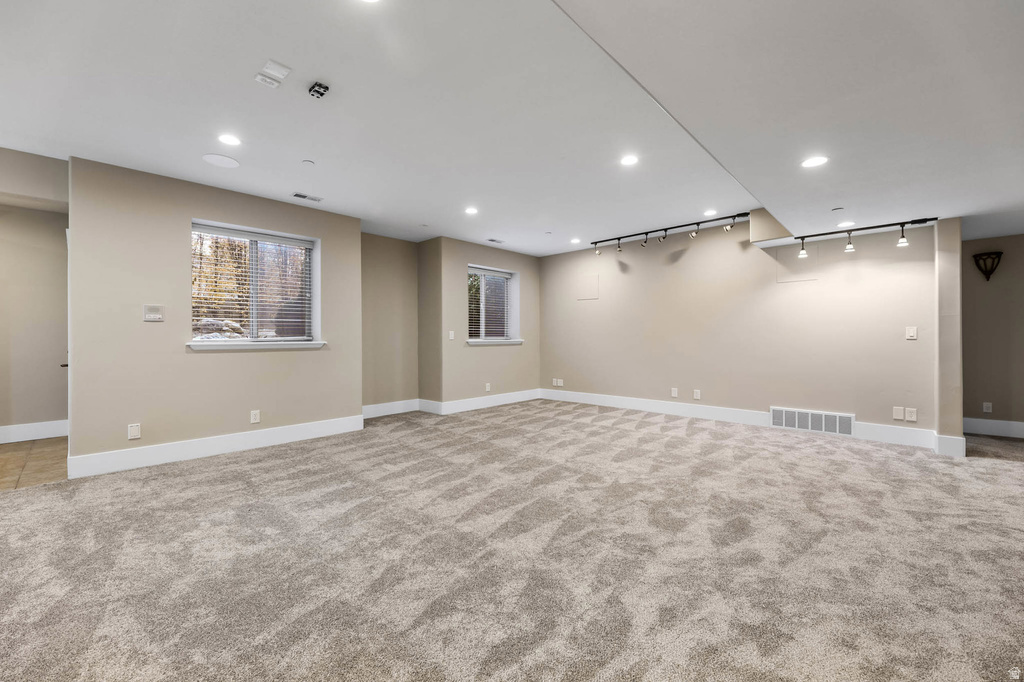 1753 W RYLIE ANN CIR South Jordan, UT 84095