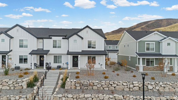 8715 W ADDIE DR Magna, UT 84044