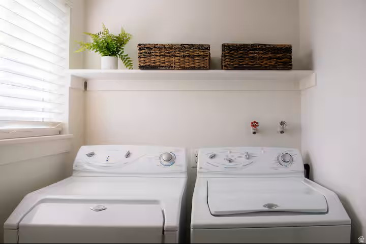 1330 W 500 N Salt Lake City, UT 84116