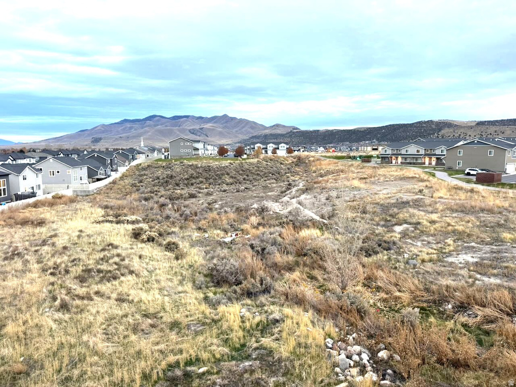 1831 W NEWCASTLE LN #D302 Saratoga Springs, UT 84045