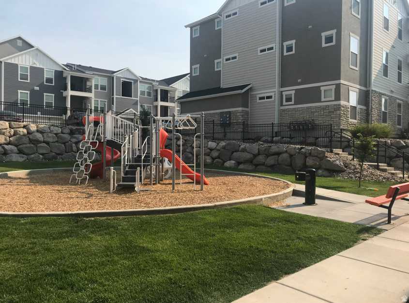 1831 W NEWCASTLE LN #D302 Saratoga Springs, UT 84045