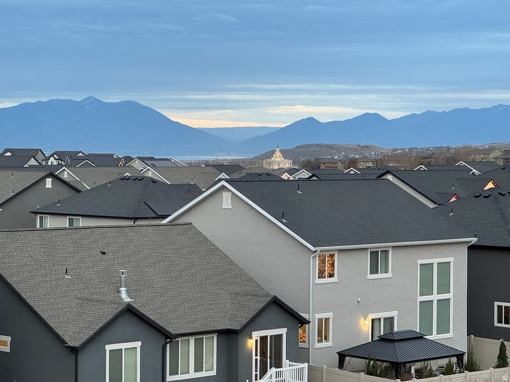 1831 W NEWCASTLE LN #D302 Saratoga Springs, UT 84045