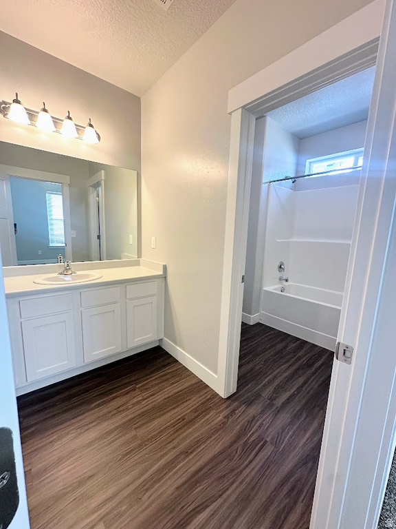 1831 W NEWCASTLE LN #D302 Saratoga Springs, UT 84045