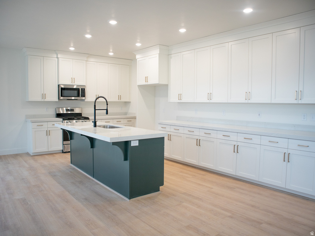 2176 E SWALLOW DRIVE LOT #4044 Eagle Mountain, UT 84005