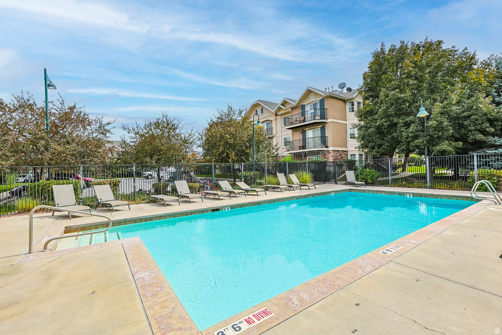 1548 W CABERNET DR Bluffdale, UT 84065