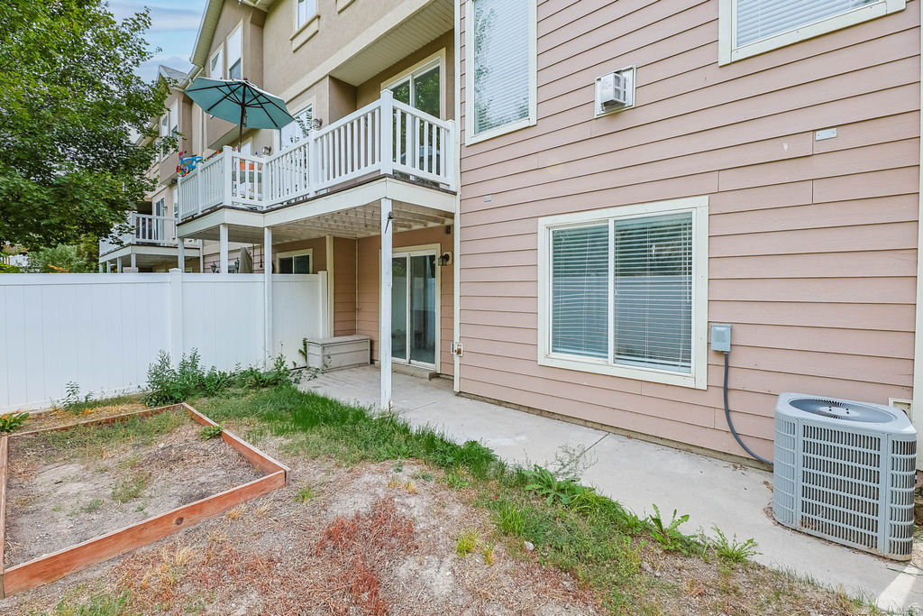 1548 W CABERNET DR Bluffdale, UT 84065