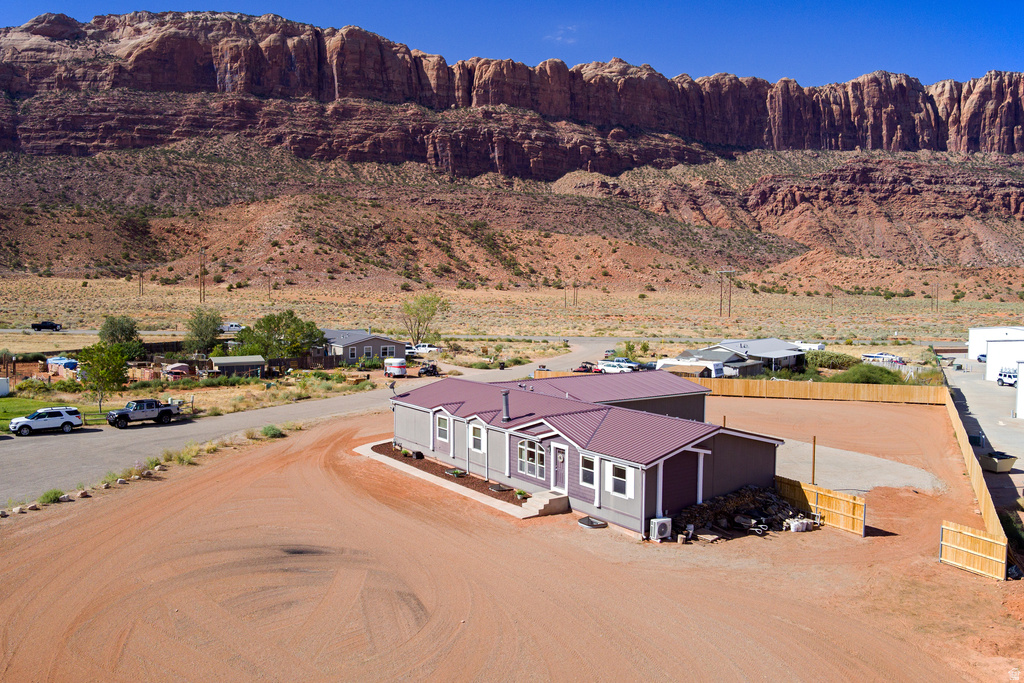 33 E MERRIAM CT Moab, UT 84532