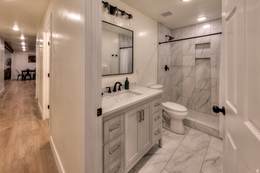 33 E MERRIAM CT Moab, UT 84532