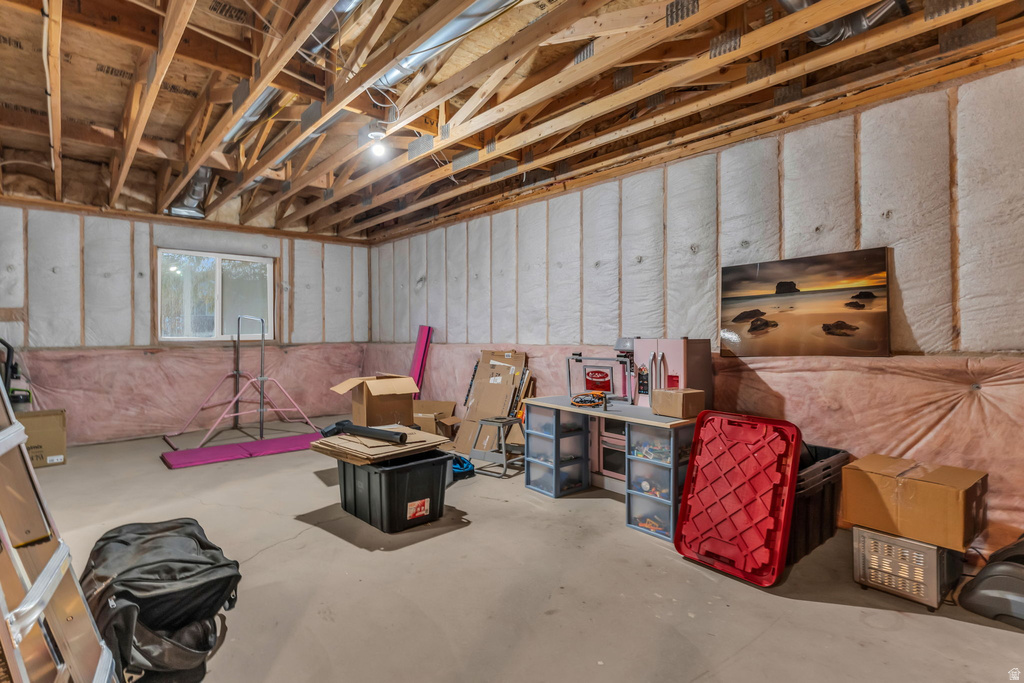 335 S 400 W Tremonton, UT 84337