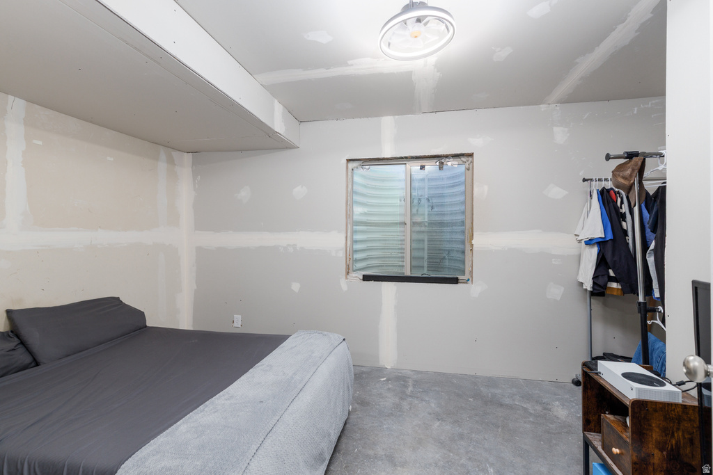 1349 S MOUNTAIN CREST DR Woods Cross, UT 84087