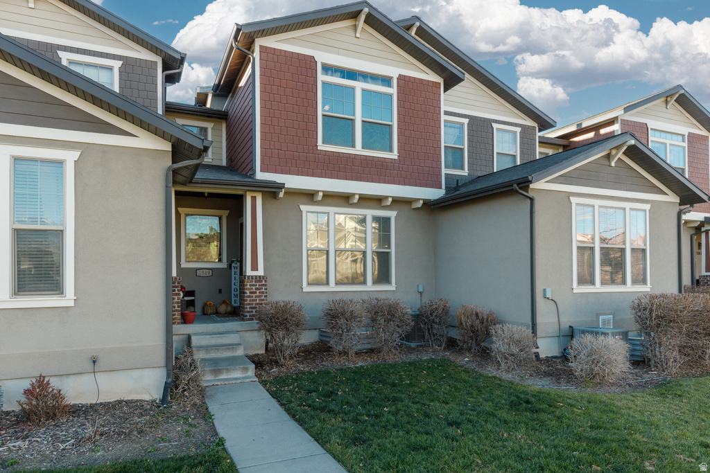 1349 S MOUNTAIN CREST DR Woods Cross, UT 84087