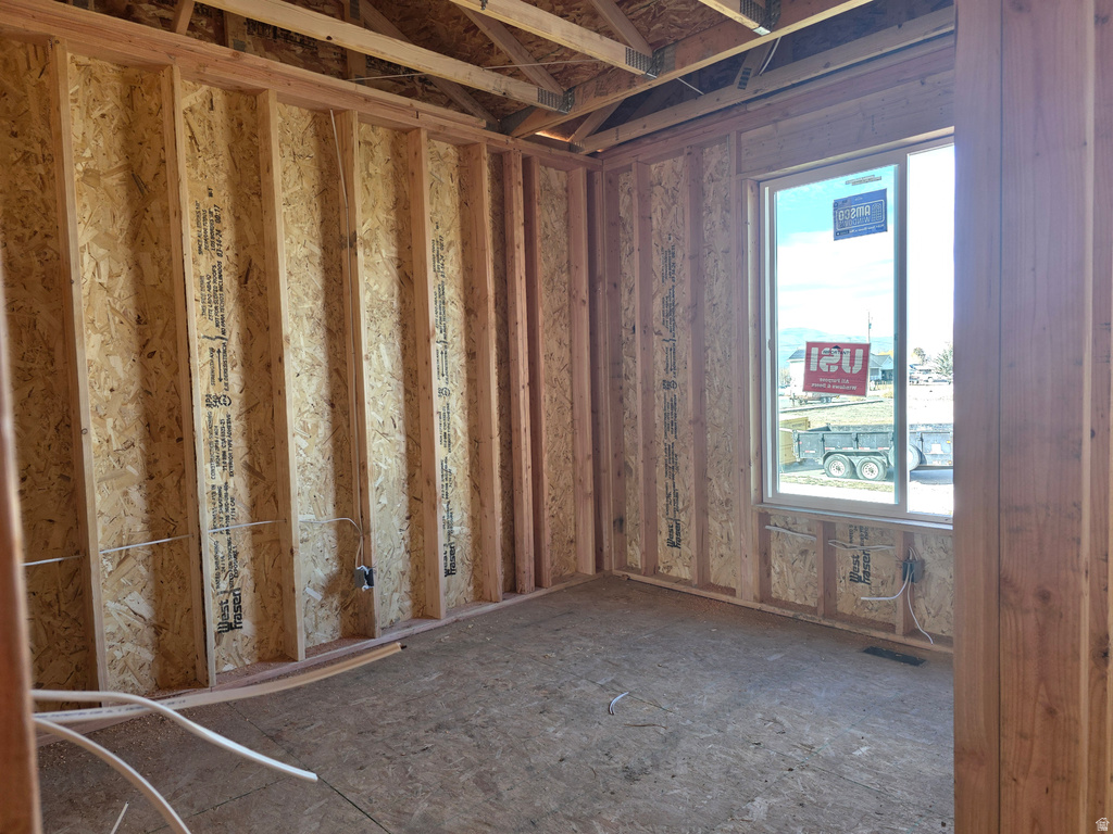 5583 W 9400 N #2 Elwood, UT 84337