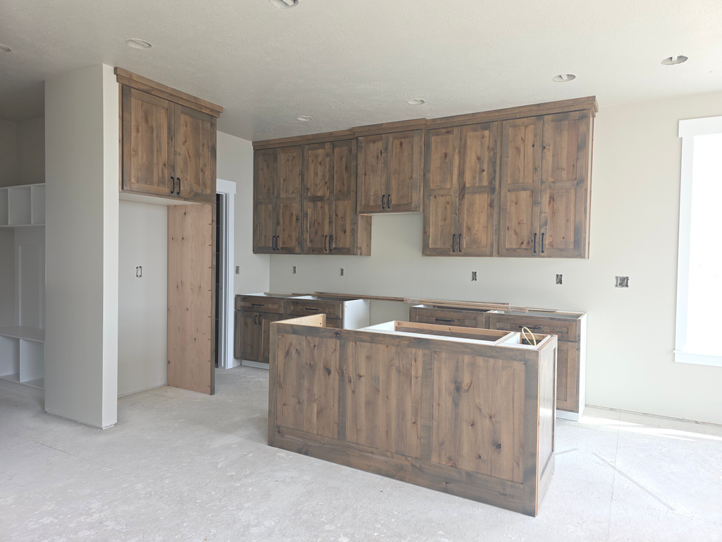 5583 W 9400 N #2 Elwood, UT 84337