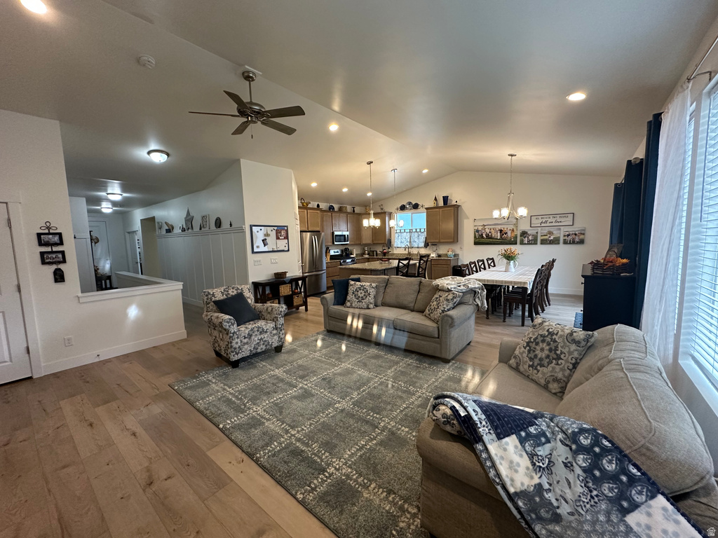 2887 S GREENHEAD DR Saratoga Springs, UT 84045