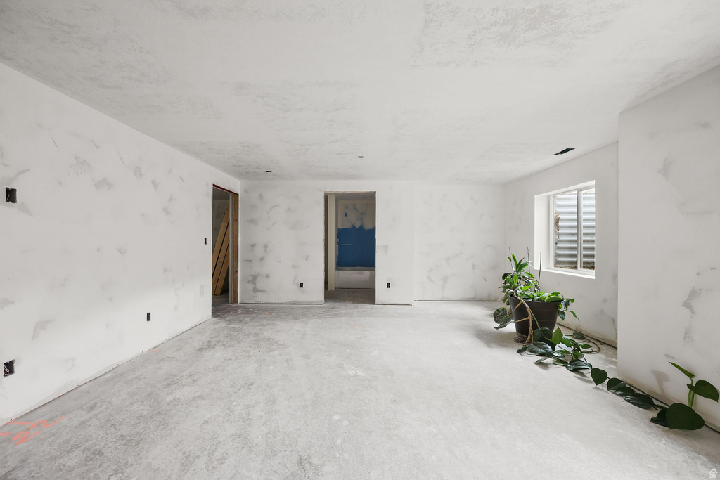 2216 S 700 W Perry, UT 84302