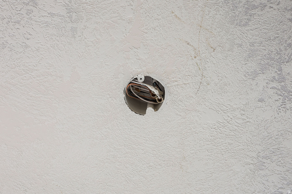 2216 S 700 W Perry, UT 84302