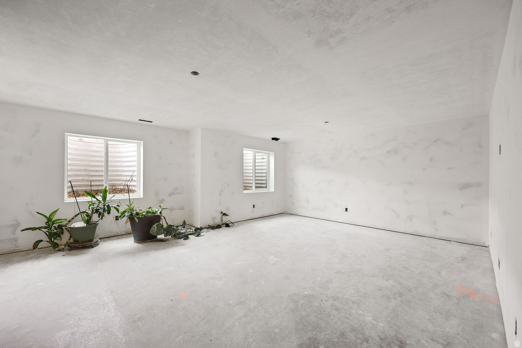 2216 S 700 W Perry, UT 84302