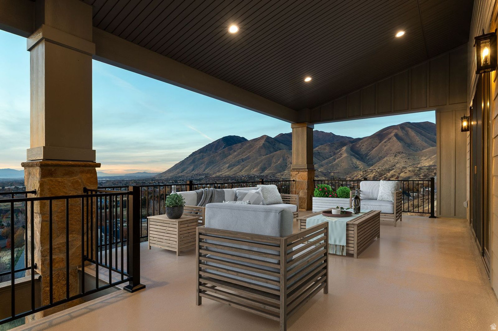 204 S TROY ST Mapleton, UT 84664