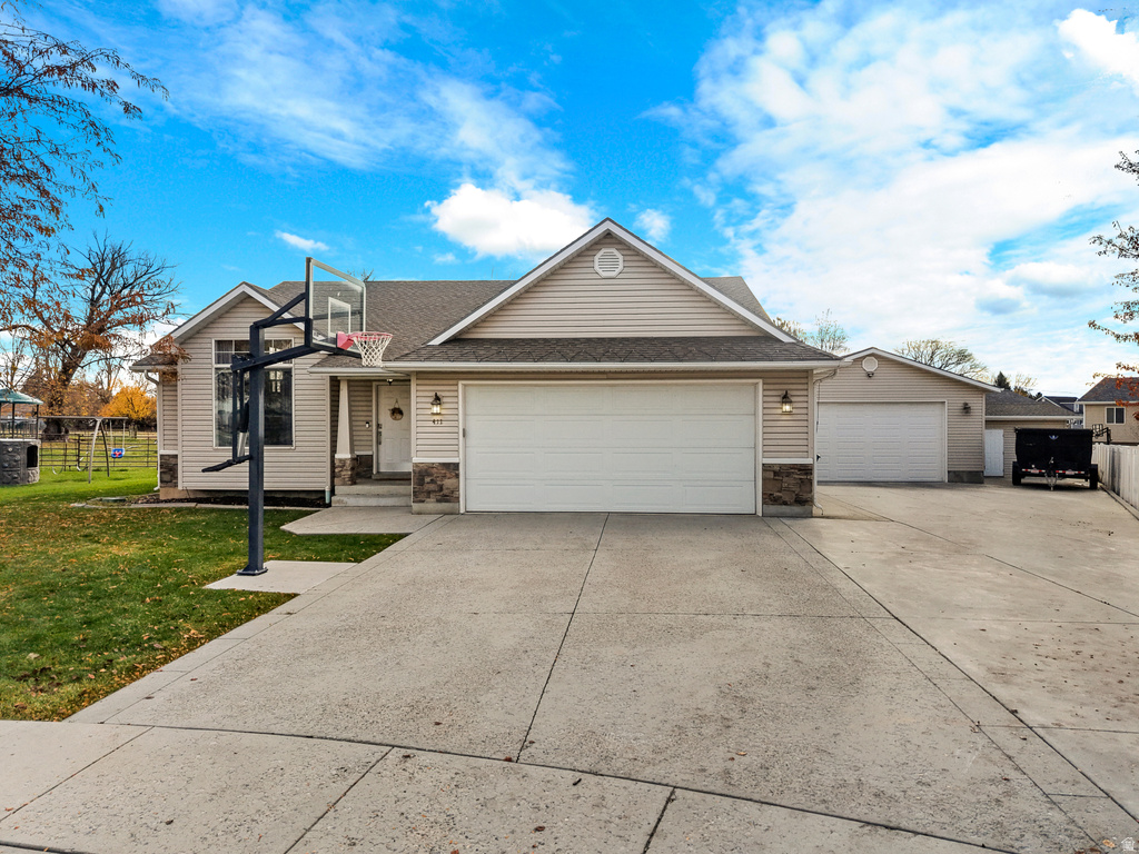 411 N 150 W Hyde Park, UT 84318