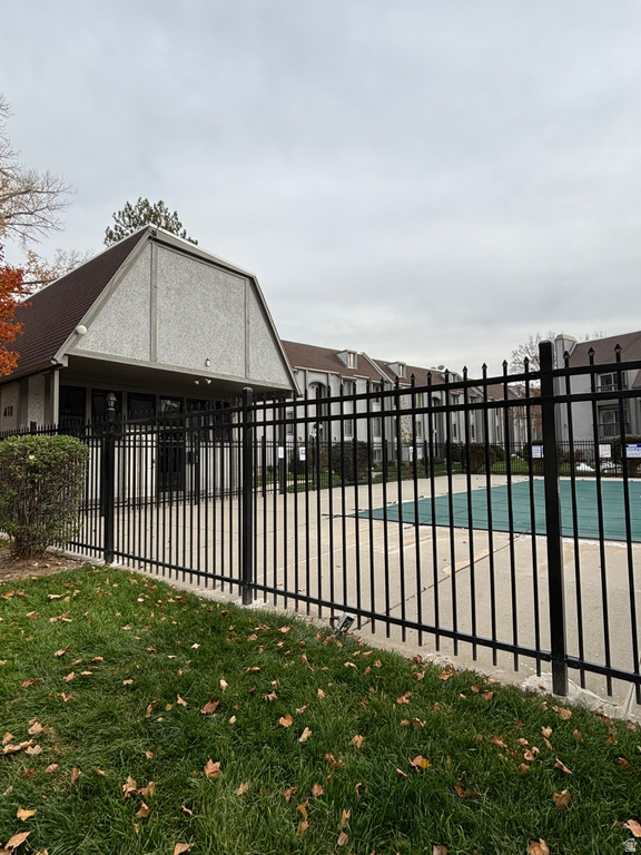 460 E CREEKSIDE CIR #B Murray, UT 84107