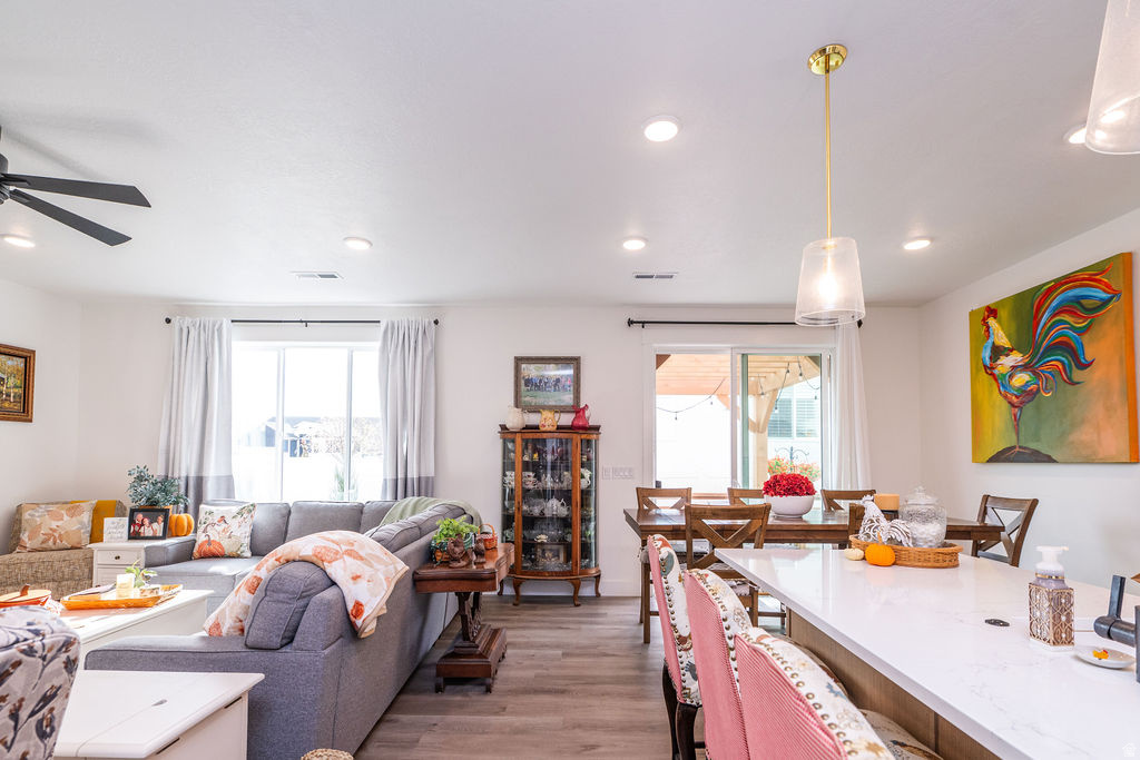 589 E GREEN SPRINGS WAY South Weber, UT 84405