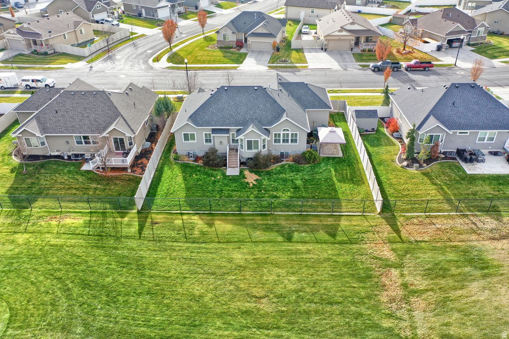 2444 N HOODED CRANE CIR #11 Clinton, UT 84015