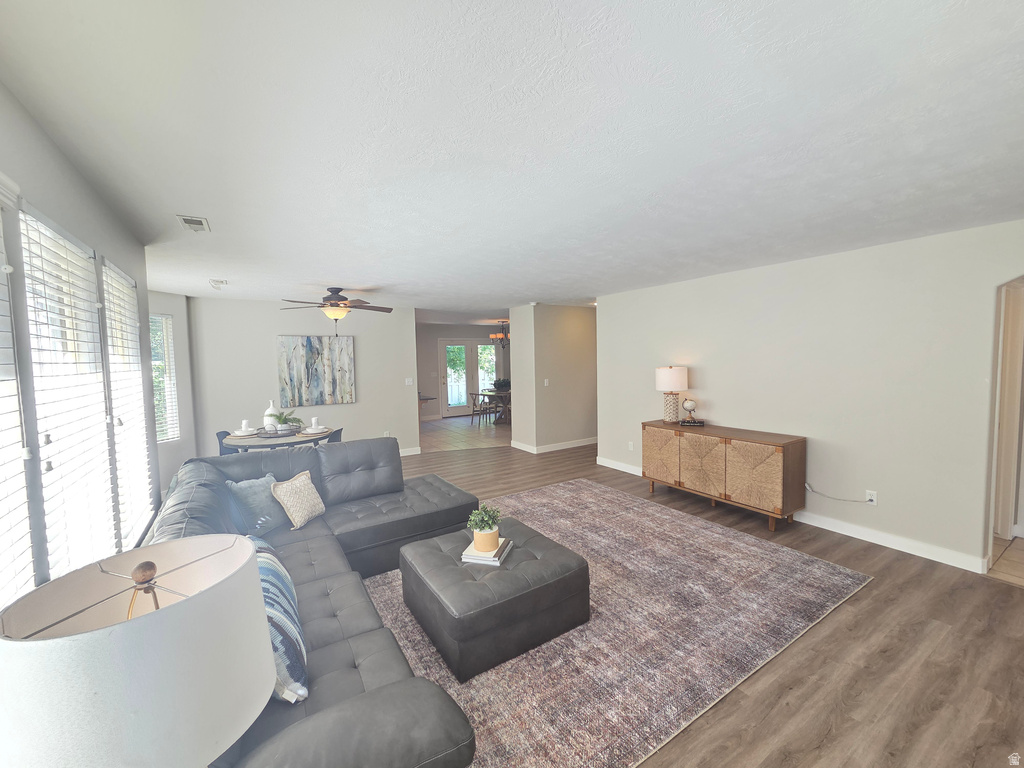 1118 W AUTUMN LEAF LN Taylorsville, UT 84123