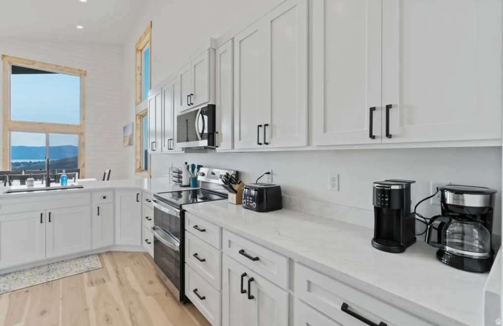 3042 S CHUKAR DR Garden City, UT 84028