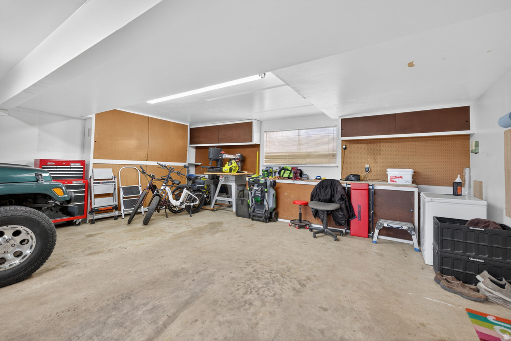 2259 W 4525 S Roy, UT 84067