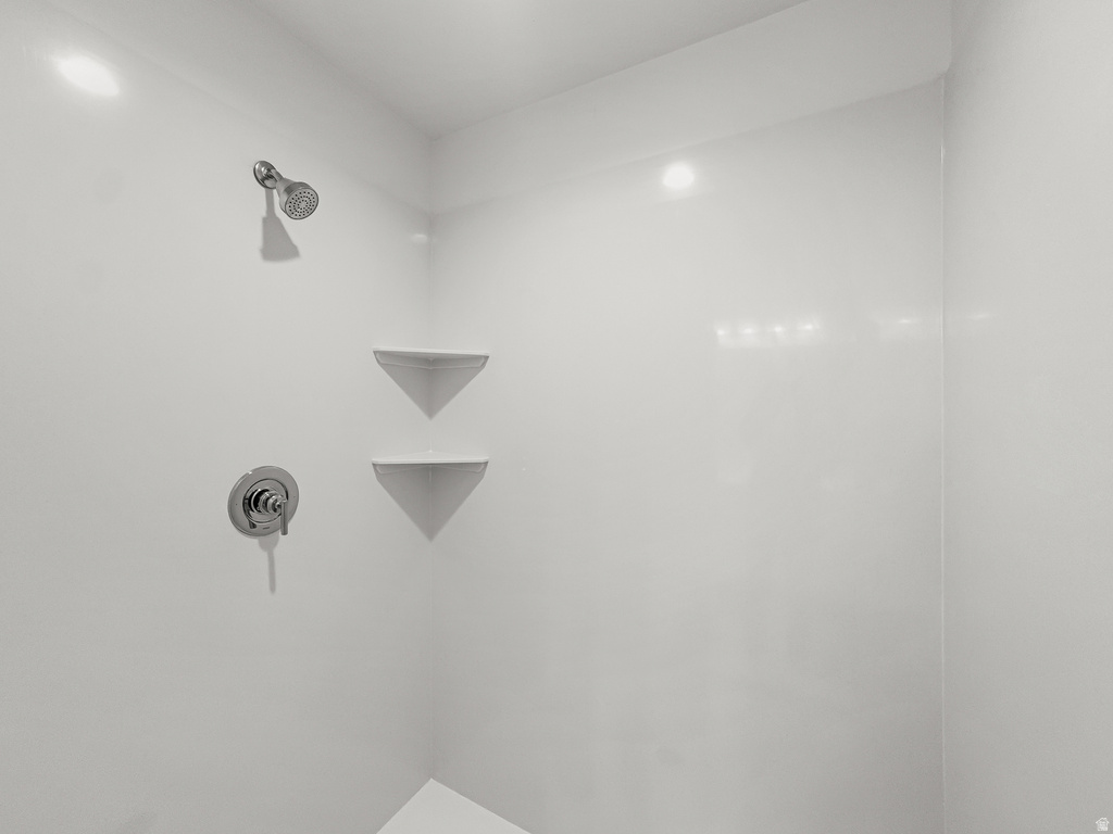 2734 S ALLISON WAY #213 Syracuse, UT 84075