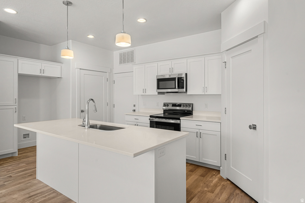 2734 S ALLISON WAY #213 Syracuse, UT 84075